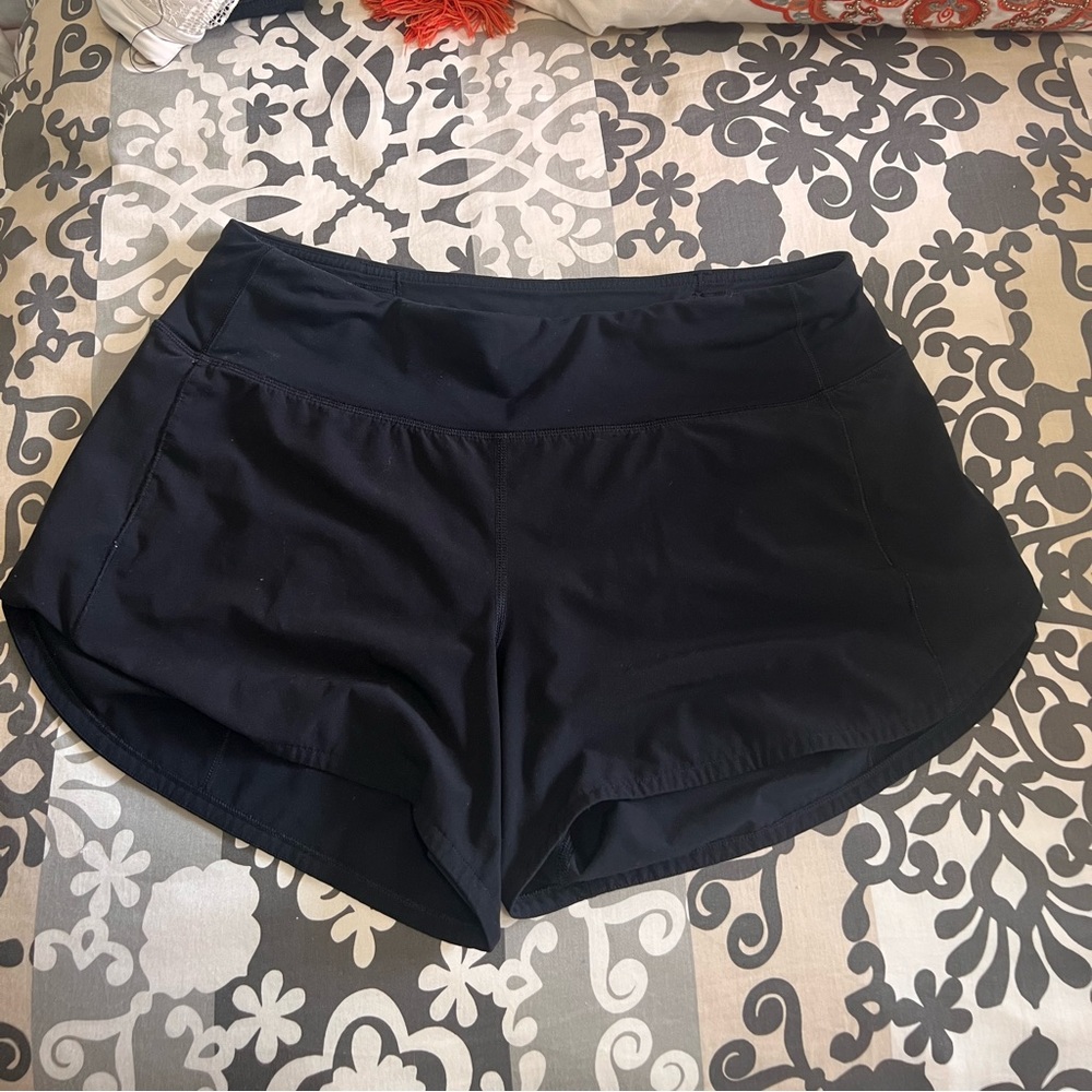 lululemon black speed up mid rise lined short 4 in size 8